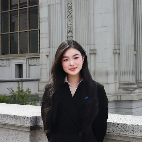 Anna Zhou